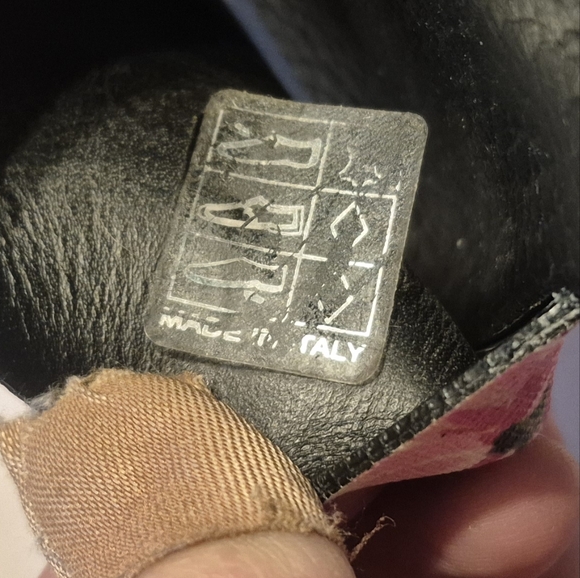 EUC Gucci Slides. - Picture 6 of 10